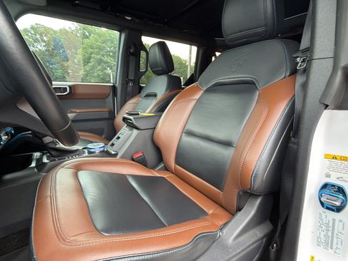 Used 2023 Ford Bronco Outer Banks AWD/4WD image 18