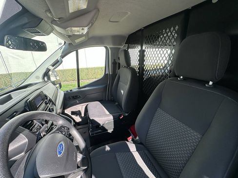 Used 2024 Ford Transit 250 Low Roof w/ Exterior Upgrade Package image 22