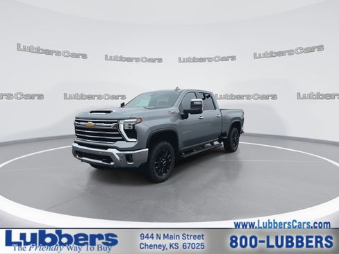 Used 2025 Chevrolet Silverado 2500 LTZ w/ LTZ Convenience Package image 4