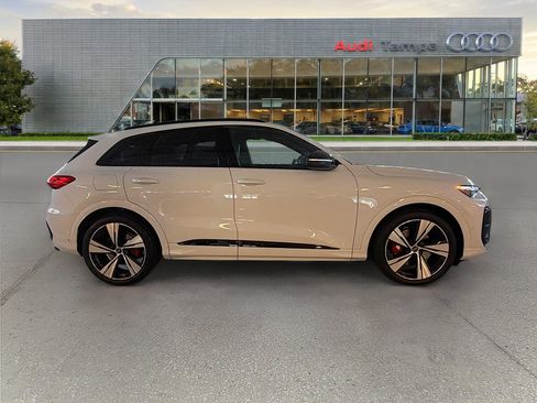 New 2026 Audi SQ5 Premium Plus AWD/4WD image 2