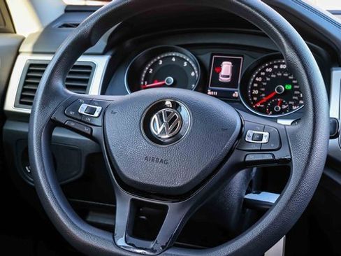 Used 2018 Volkswagen Atlas S image 14