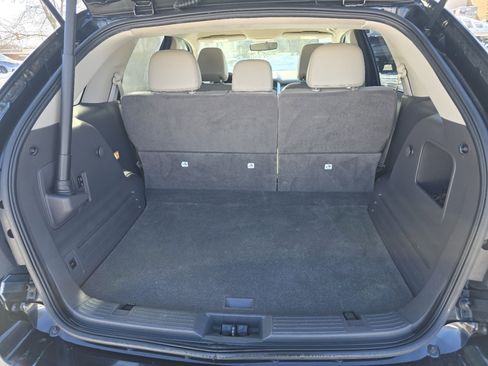 Used 2013 Ford Edge SEL image 16