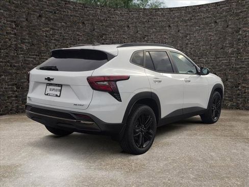 New 2026 Chevrolet Trax ACTIV w/ Driver Confidence Package image 6