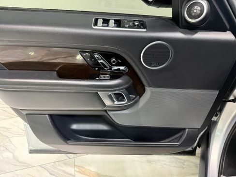 Used 2020 Land Rover Range Rover HSE AWD/4WD image 12