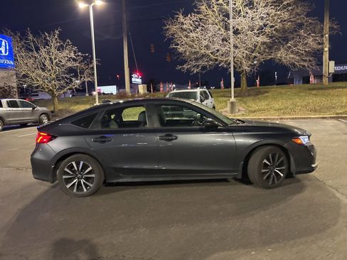 Certified 2023 Honda Civic EX-L image 2