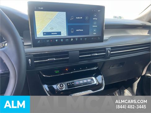 Used 2025 Lincoln Corsair AWD w/ Equipment Group 101A image 33