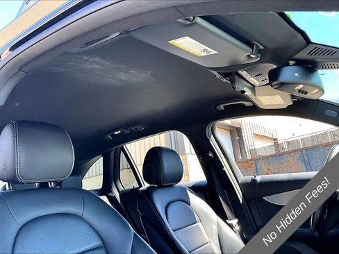 Used 2017 Mercedes-Benz GLC 300 4MATIC image 20