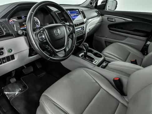 Used 2018 Honda Ridgeline RTL-T image 14