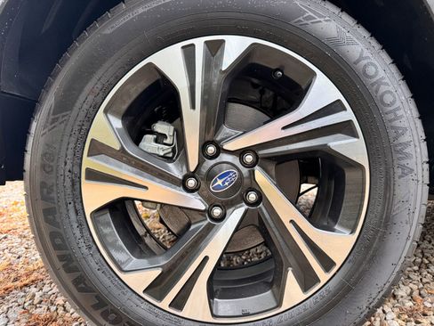 Used 2025 Subaru Crosstrek 2.0i Premium image 36