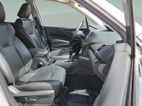 Used 2021 Subaru Forester Touring w/ Popular Package #2 image 18