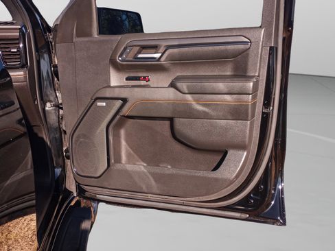 Used 2024 GMC Sierra 1500 AT4 w/ Technology Package image 38