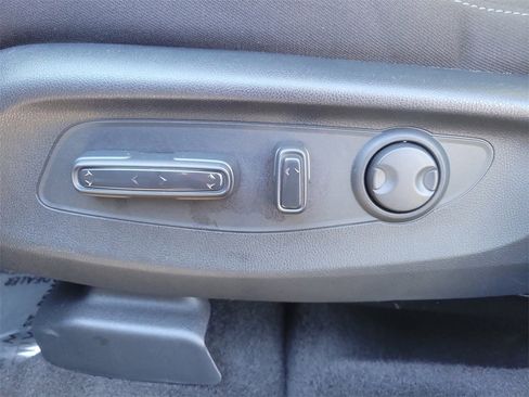 Certified 2025 Honda CR-V EX image 20