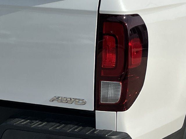 Used 2023 Honda Ridgeline Black Edition image 6