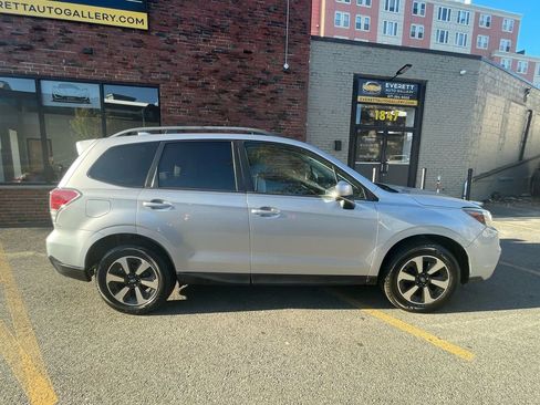 Used 2017 Subaru Forester 2.5i Premium w/ Popular Package #2A image 2