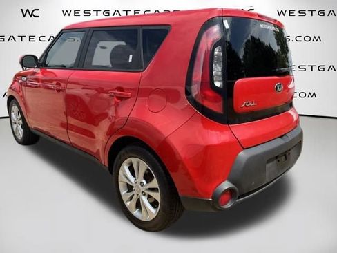 Used 2015 Kia Soul + FWD image 10