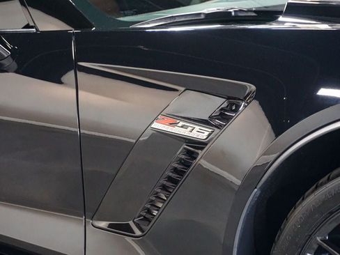 Used 2017 Chevrolet Corvette Z06 RWD image 44