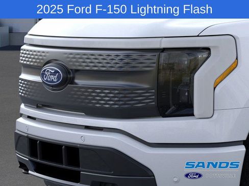 New 2025 Ford F150 Lightning Flash image 17