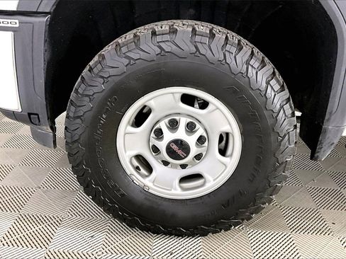 Used 2025 GMC Sierra 2500 Pro image 7