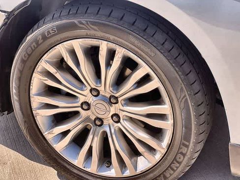 Used 2012 Chrysler 200 Limited image 9