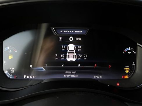 Used 2025 RAM 3500 Limited image 26