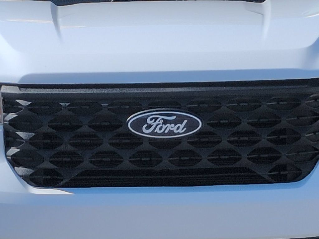 Used 2025 Ford Maverick XLT w/ XLT Luxury Package AWD/4WD image 4
