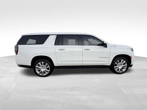 Used 2021 Chevrolet Suburban High Country image 5