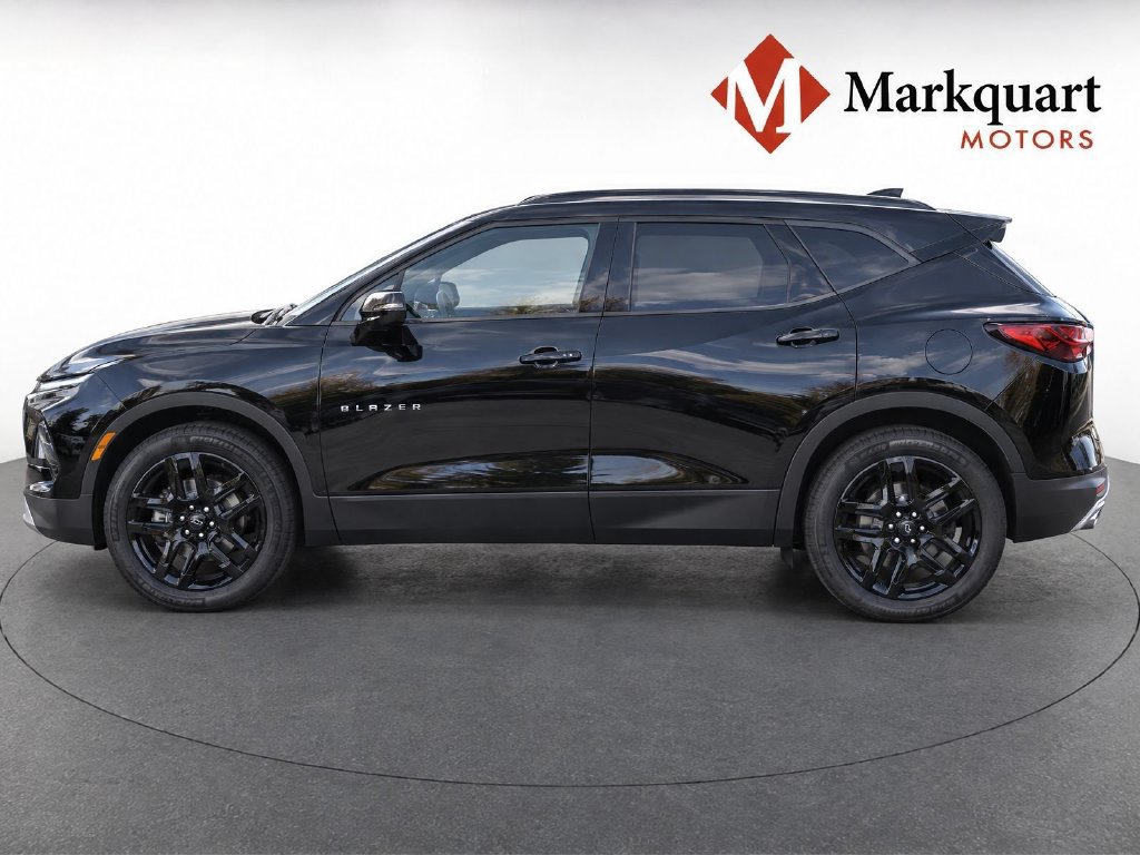 New 2026 Chevrolet Blazer LT w/ Sound & Technology Package AWD/4WD image 7