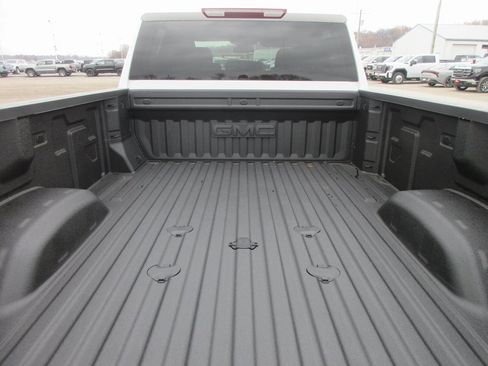 New 2026 GMC Sierra 3500 SLT image 7