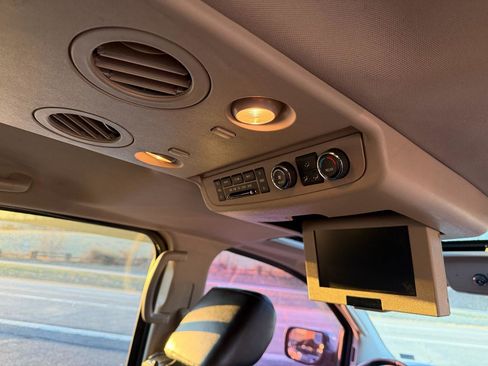 Used 2012 Nissan Armada Platinum image 25