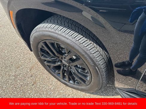 Used 2025 Chevrolet Tahoe Premier AWD/4WD image 15