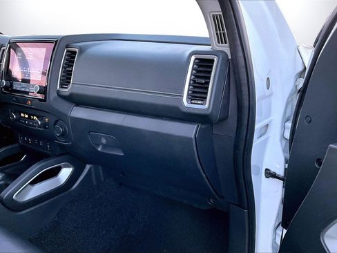 Used 2024 Nissan Frontier SL w/ Technology Package image 18