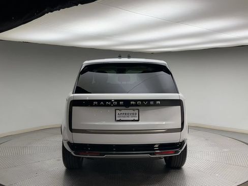 Certified 2025 Land Rover Range Rover SE AWD/4WD image 3
