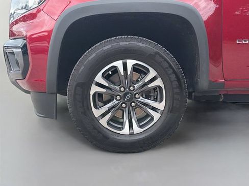 Used 2021 Chevrolet Colorado Z71 w/ Safety Package AWD/4WD image 40
