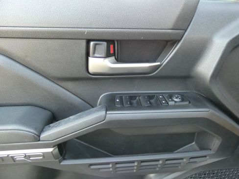 Used 2025 Toyota Tacoma TRD Sport image 54