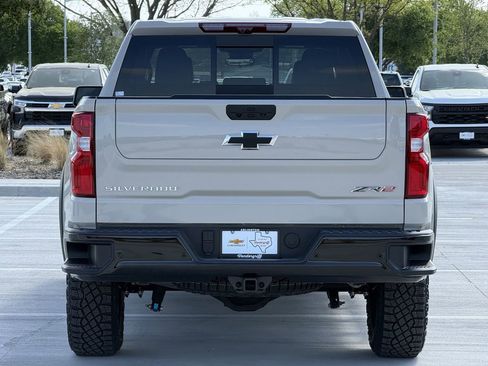 New 2026 Chevrolet Silverado 1500 ZR2 AWD/4WD image 5