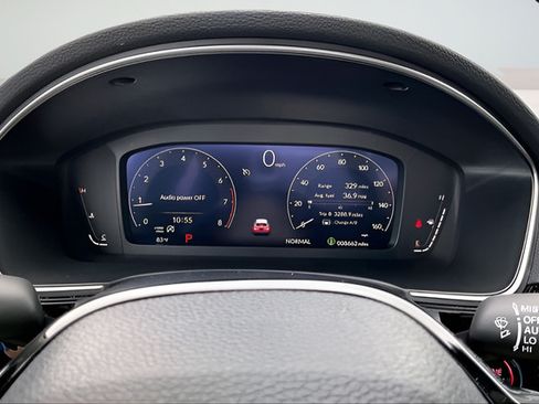 Used 2024 Honda Civic Touring image 12