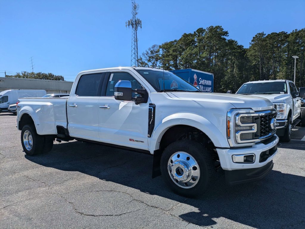 New 2027 Ford F450 Platinum w/ Platinum Plus Package AWD/4WD image 2