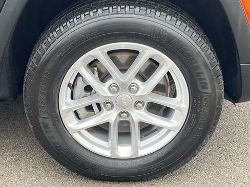 Used 2021 Jeep Grand Cherokee L Laredo w/ Luxury Tech Group I image 11