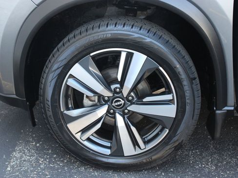 Used 2023 Nissan Rogue SL image 11