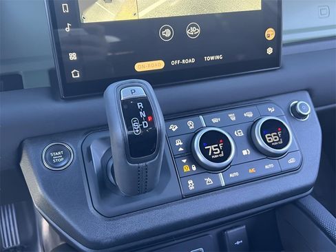 Used 2023 Land Rover Defender 110 75th Limited Edition image 21