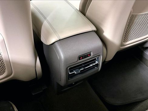 Used 2022 Lincoln Corsair FWD w/ Equipment Group 101A image 35