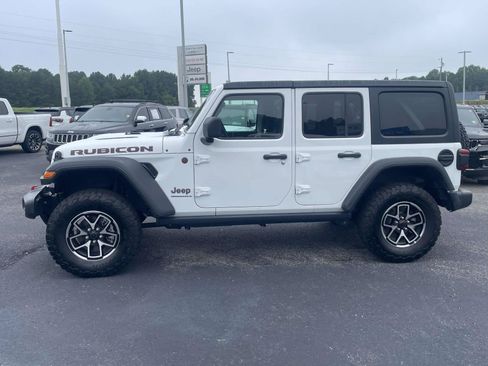 Used 2026 Jeep Wrangler Unlimited Rubicon AWD/4WD image 7