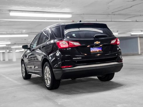 Used 2019 Chevrolet Equinox LT w/ Sun & Navigation Package FWD image 5