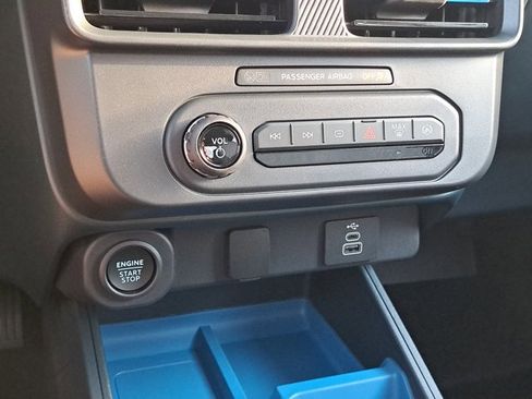 New 2025 Ford Maverick XLT image 31