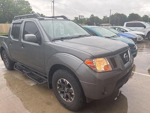 Used 2020 Nissan Frontier PRO-4X w/ Pro-4x Utility Package AWD/4WD image 1