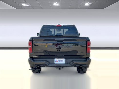 New 2026 RAM 1500 4x4 Crew Cab image 10
