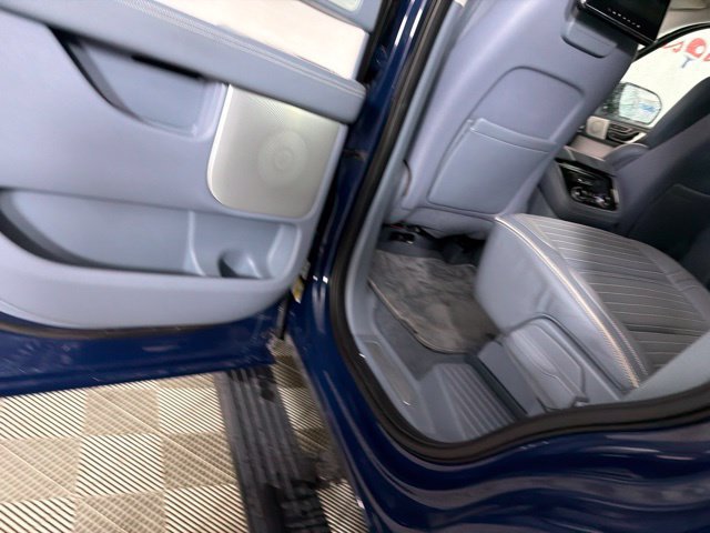 Used 2018 Lincoln Navigator Black Label AWD/4WD image 33