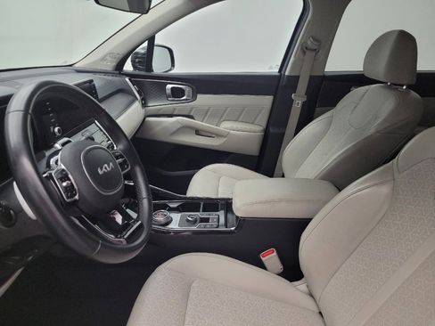 Used 2022 Kia Sorento SX w/ Panoramic Sunroof Package AWD/4WD image 17