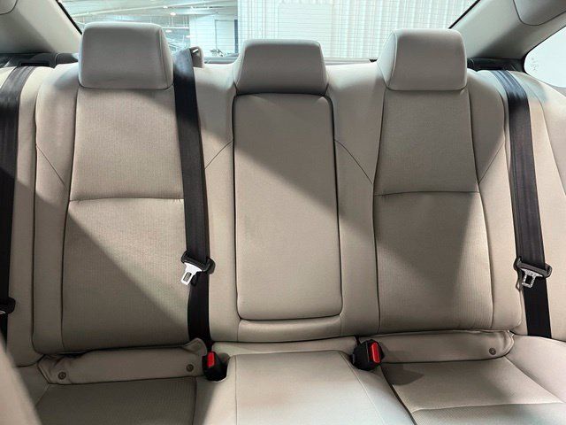 Used 2018 Honda Accord LX image 12