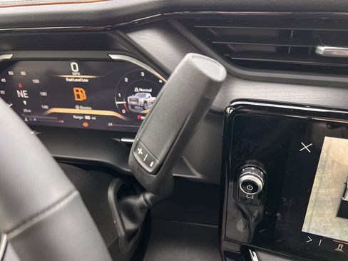 New 2026 GMC Sierra 2500 AT4 w/ AT4 Premium Plus Package image 16